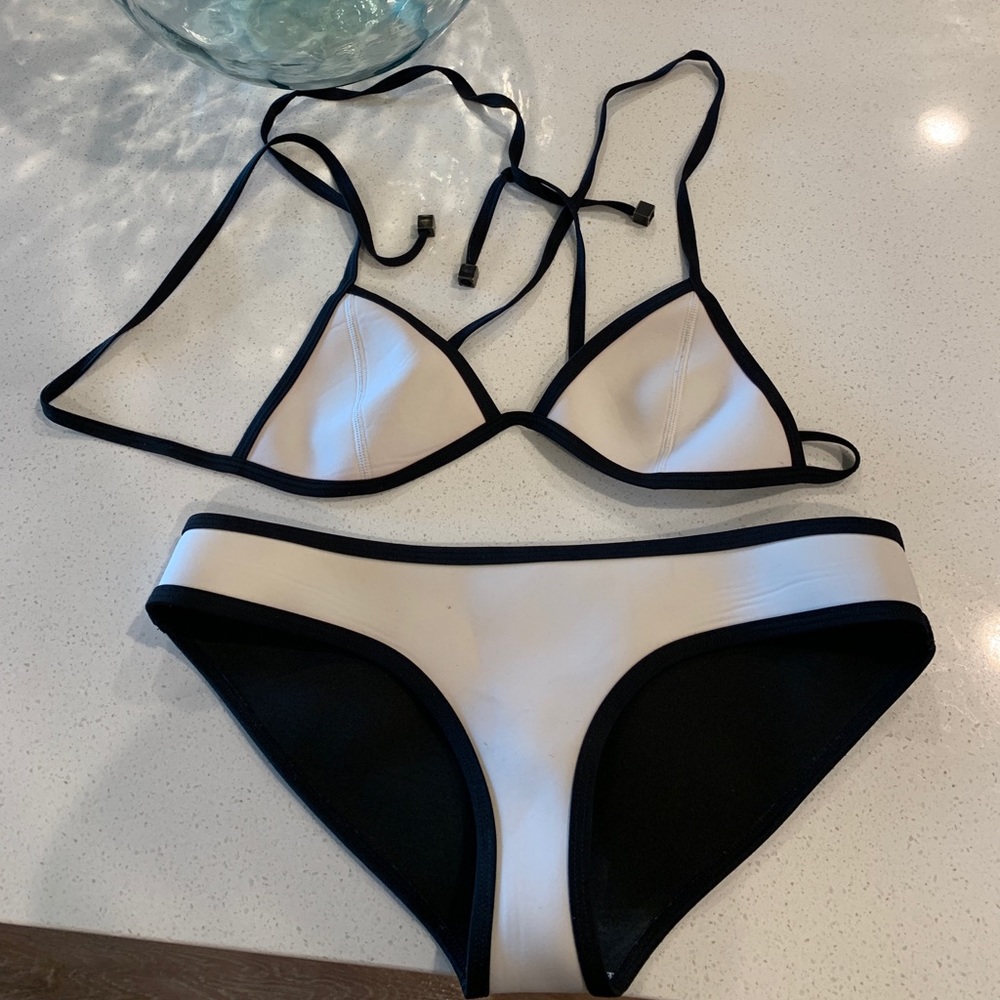 Triangl Bikini